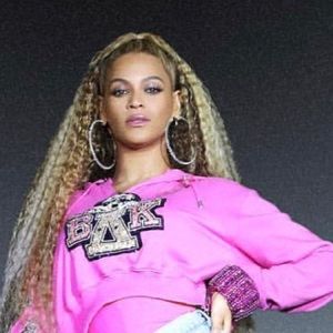 Meet your Posher, Aaqila